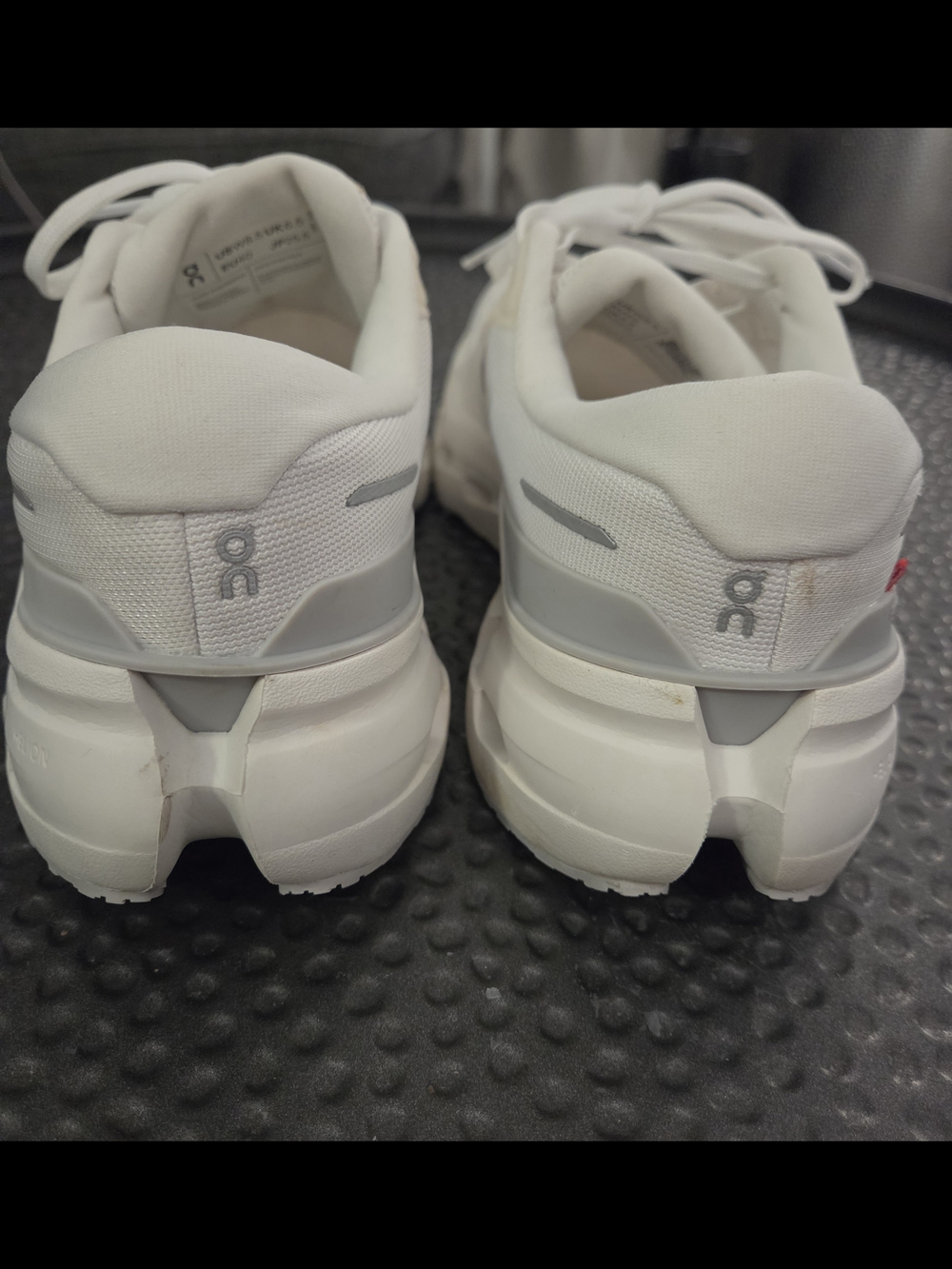 On Running Women's Sneakers in White/Cream - Picture 5 of 7